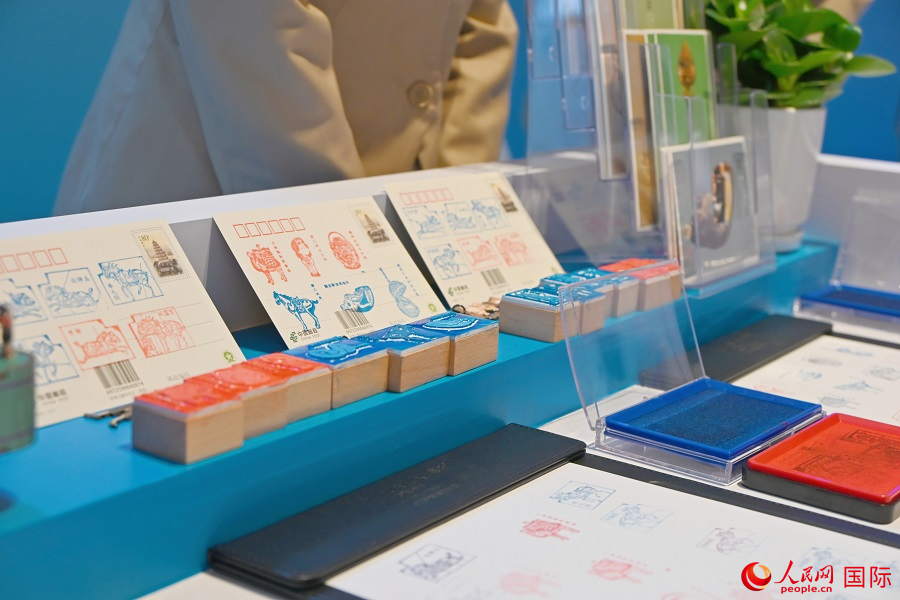 新聞中心專門設置的印章打卡區(qū)。人民網記者 徐祥麗攝
