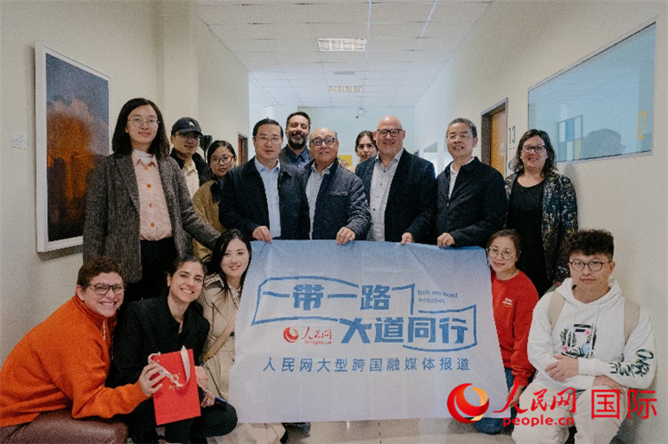 人民網(wǎng)“一帶一路 大道同行”大型跨國(guó)融媒體報(bào)道組走進(jìn)烏拉圭。人民網(wǎng)記者 張若涵攝