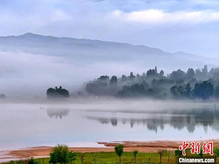 圖為青海黃河流域自然生態(tài)。(資料圖) 李玉峰 攝