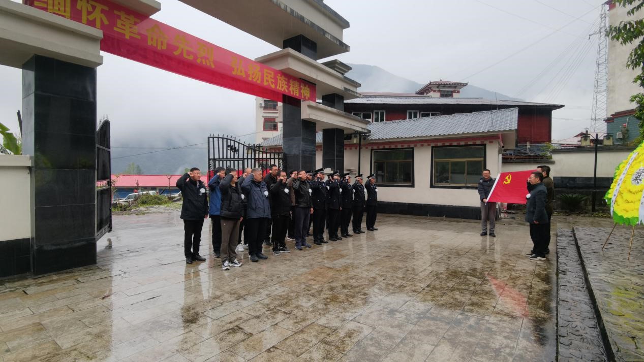 學黨史祭英烈強動力，扎實走好援藏路