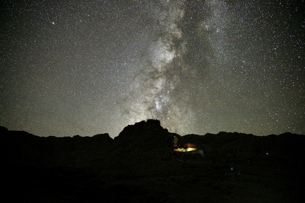 阿里暗夜星空。旦真次旦攝